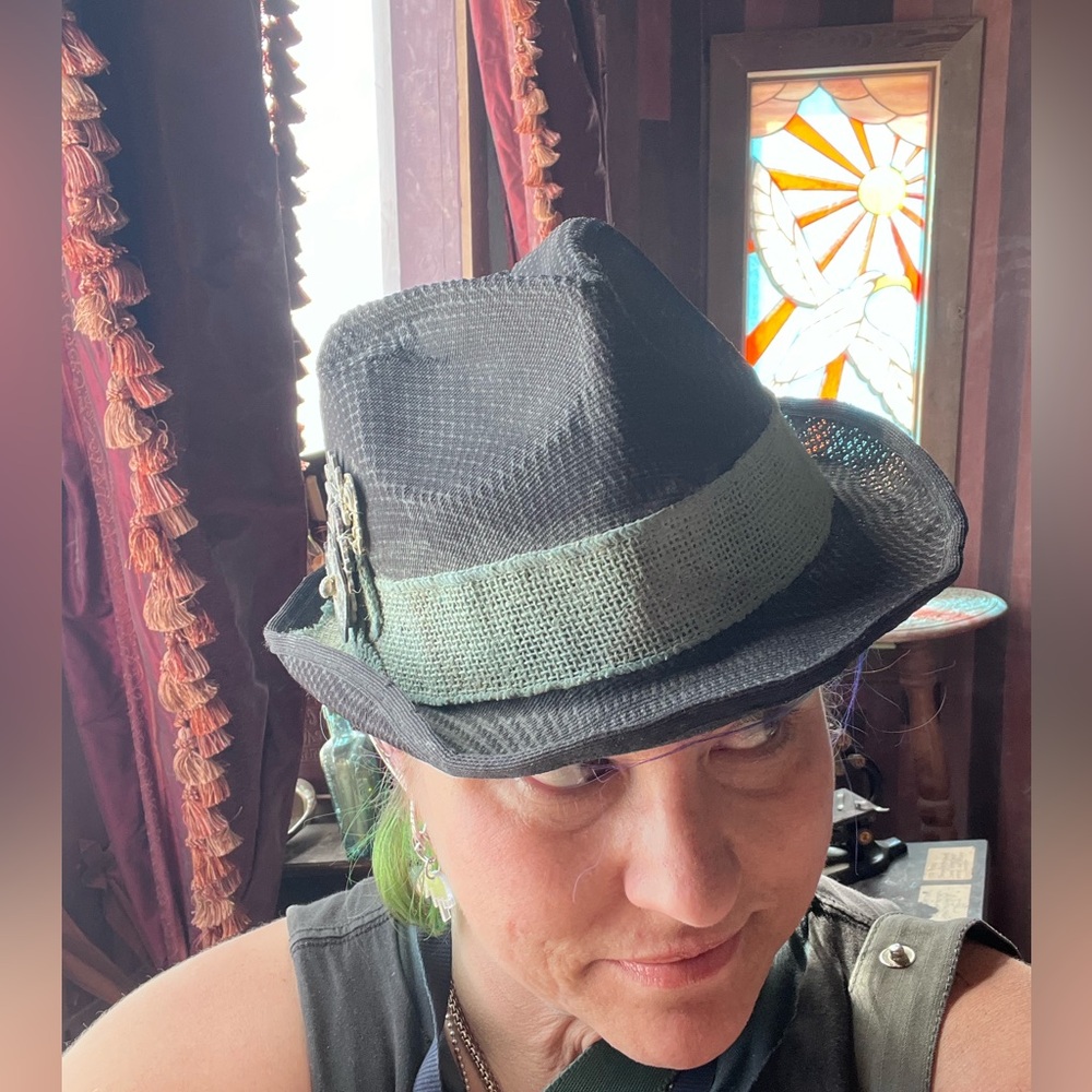 Meet your Posher, Jennie